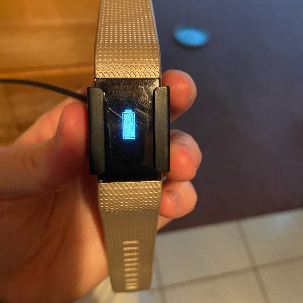 FITBIT CHARGE 2 • Used + fully functional